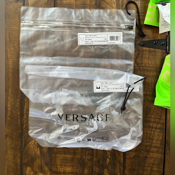 Versace Clover Bikini Set size 1 - Picture 8 of 9